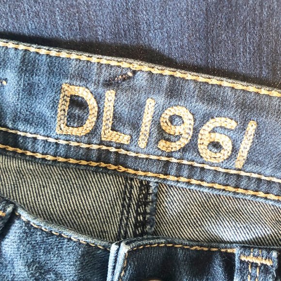 DL1961 Kate Slim Straight Twilight Dark Wash Jeans - Picture 4 of 10